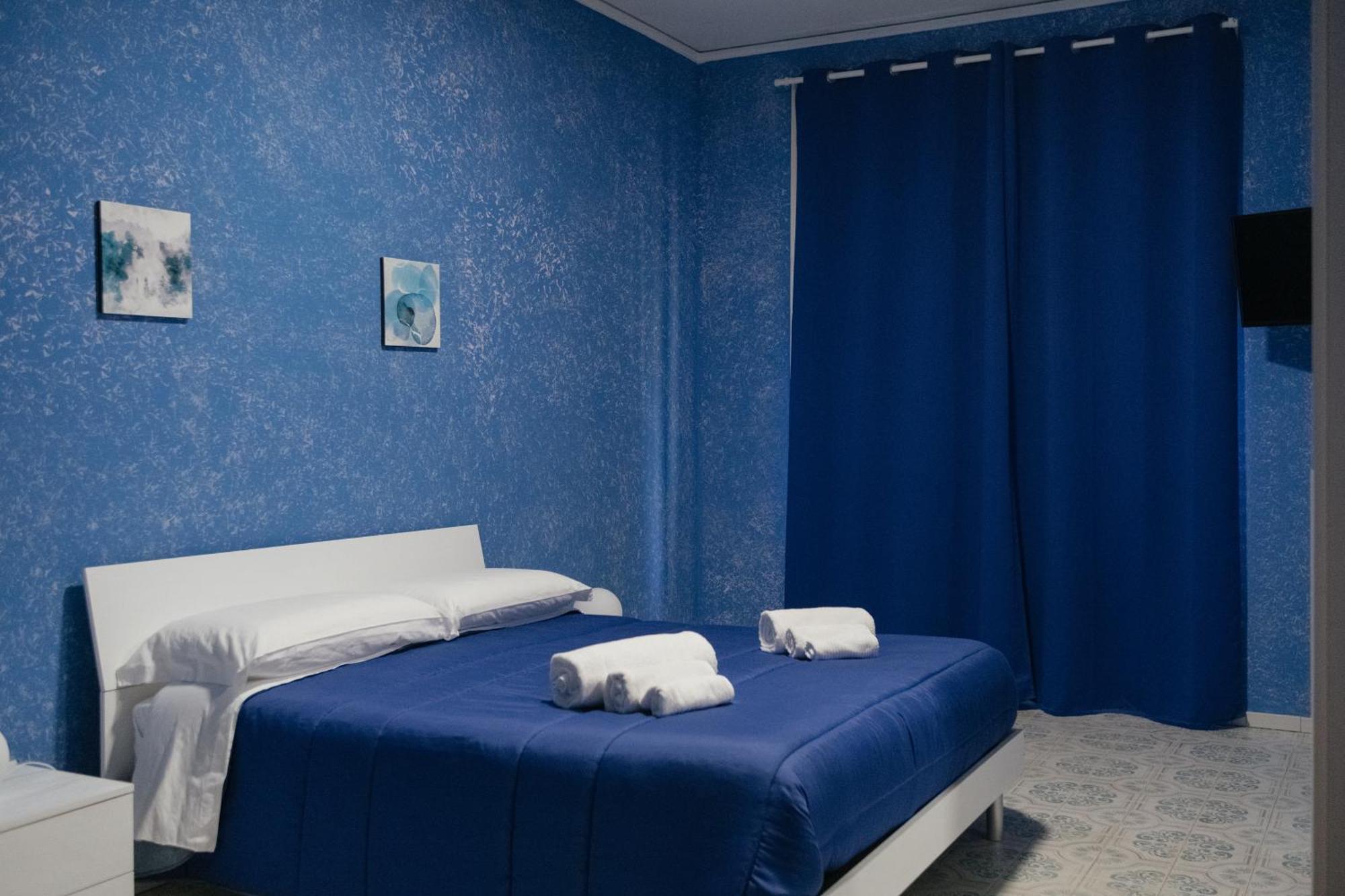 Domus Aurea Relax Room Salerno Exteriör bild