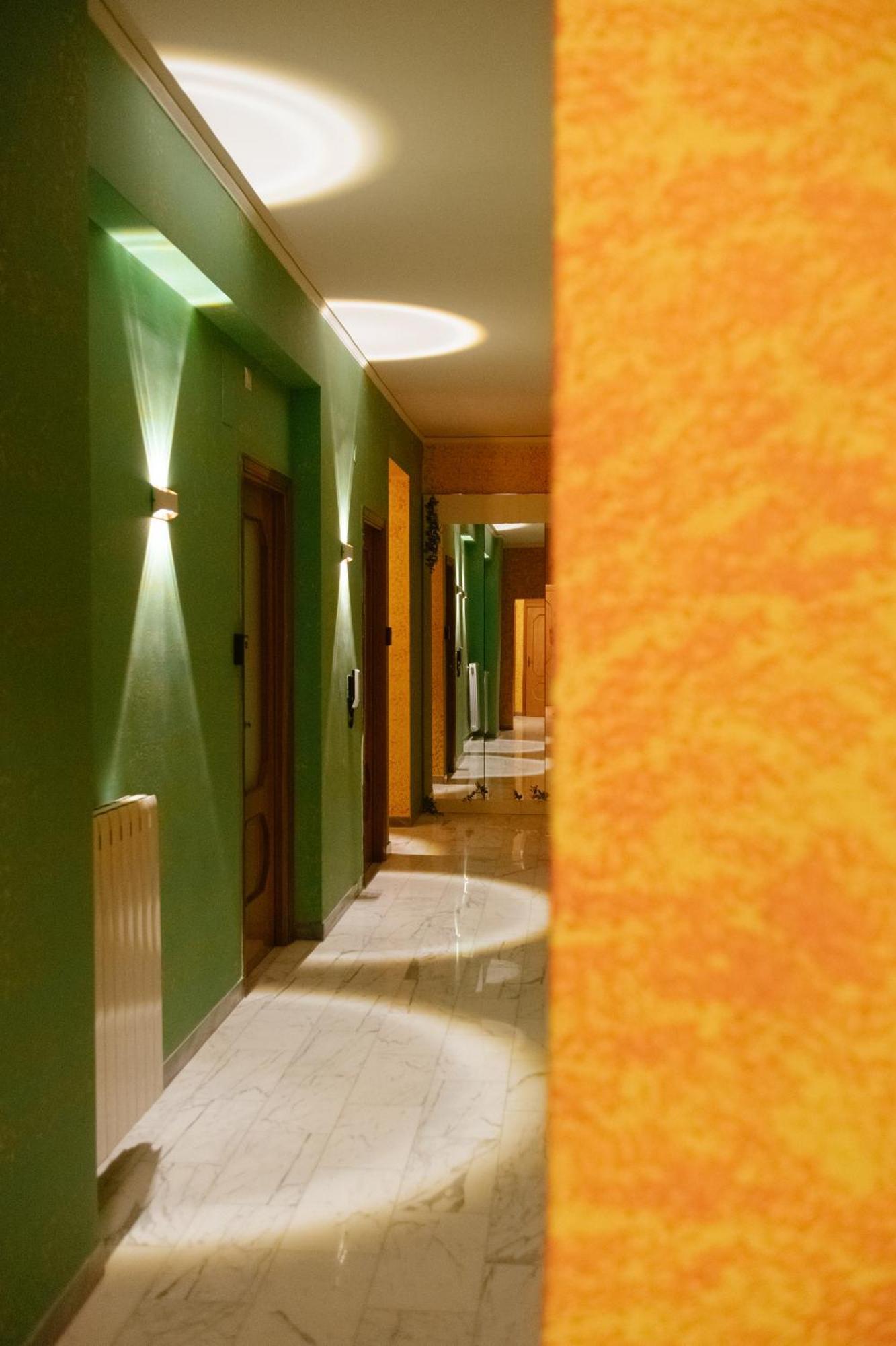 Domus Aurea Relax Room Salerno Exteriör bild